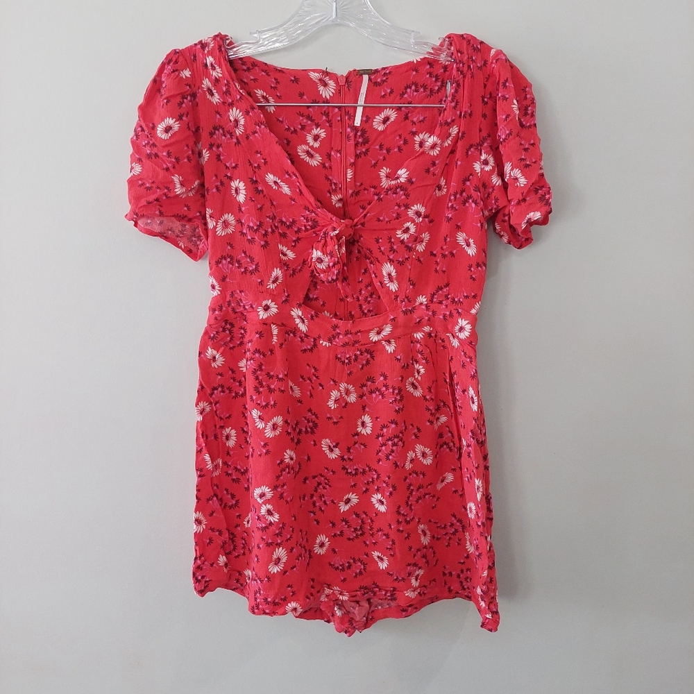 Free People Romper size 6 red with floral print short puff sleeves v-neck